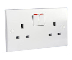 GU3020 Ultimate white moulded 2 gang 13A switched socket outlet