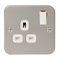 MC521 - 1 Gang 13 Amp Switched Socket Outlet - Metallic